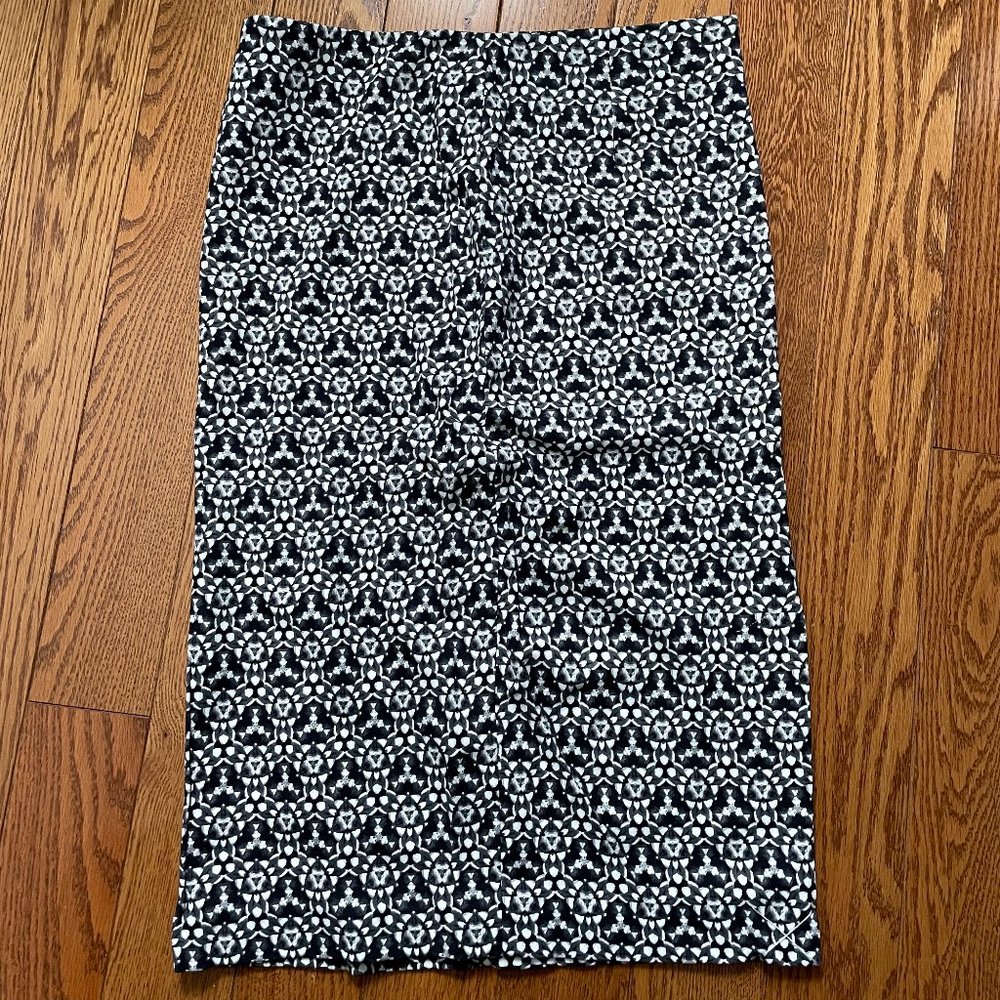 NWT Joe Fresh - Pencil Skirt